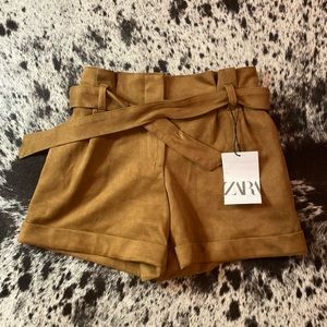 Sueded, Paperbag waist shorts